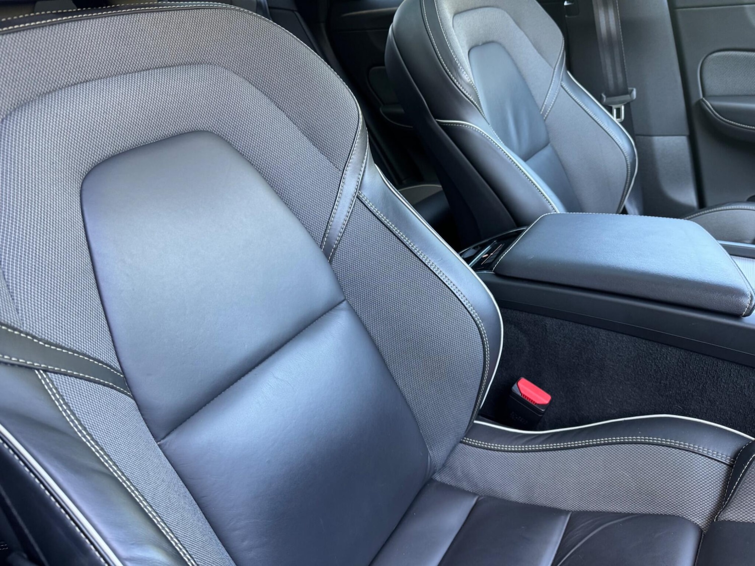 Used Volvo XC60 2019 for sale - 78170309: Photo 7