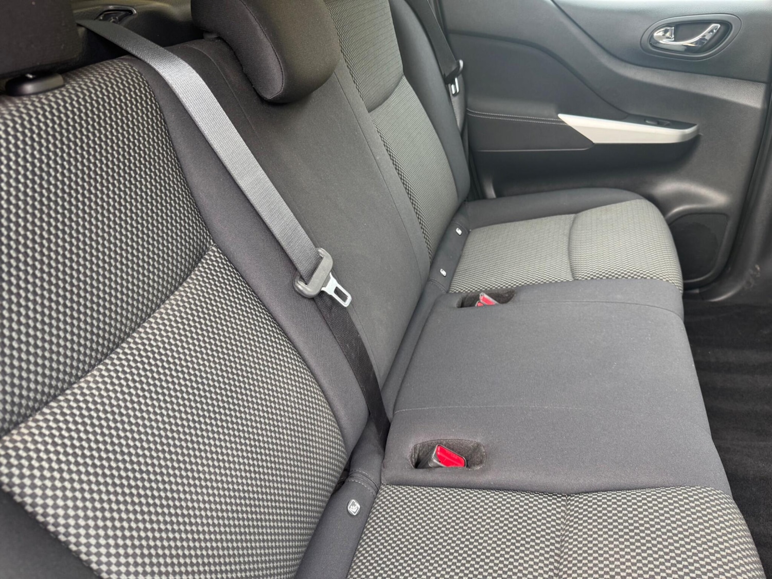 Used Nissan Navara 2021 for sale - 76138547: Photo 19