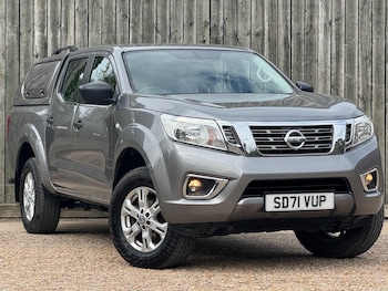 Nissan - Navara