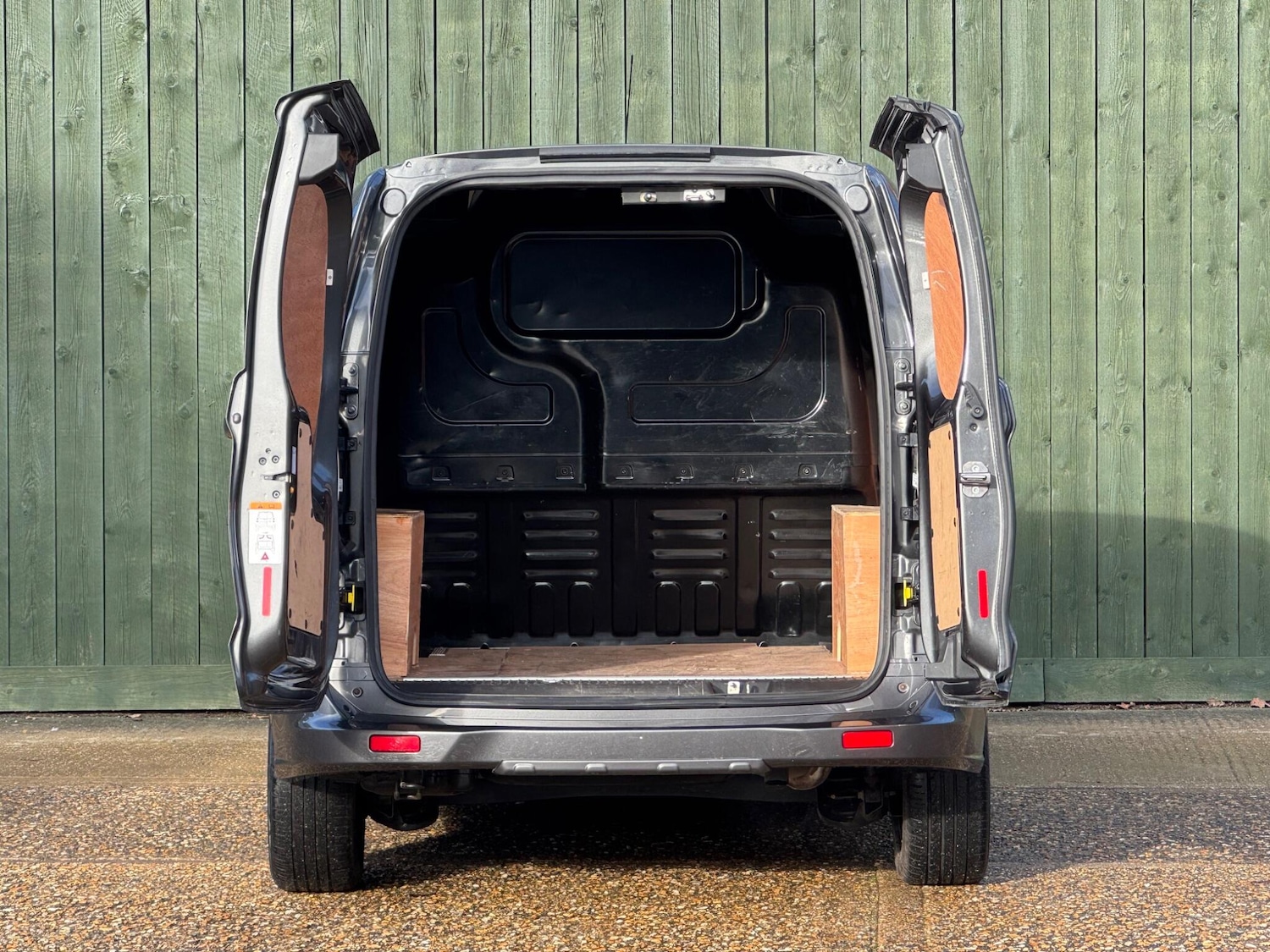 Used Ford Transit Courier 2021 for sale - 77130765: Photo 17