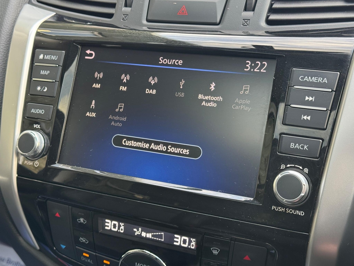 Used Nissan Navara 2021 for sale - 77344791: Photo 32