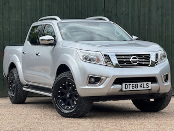 Used Nissan Navara 2019 for sale - 78752984: Photo