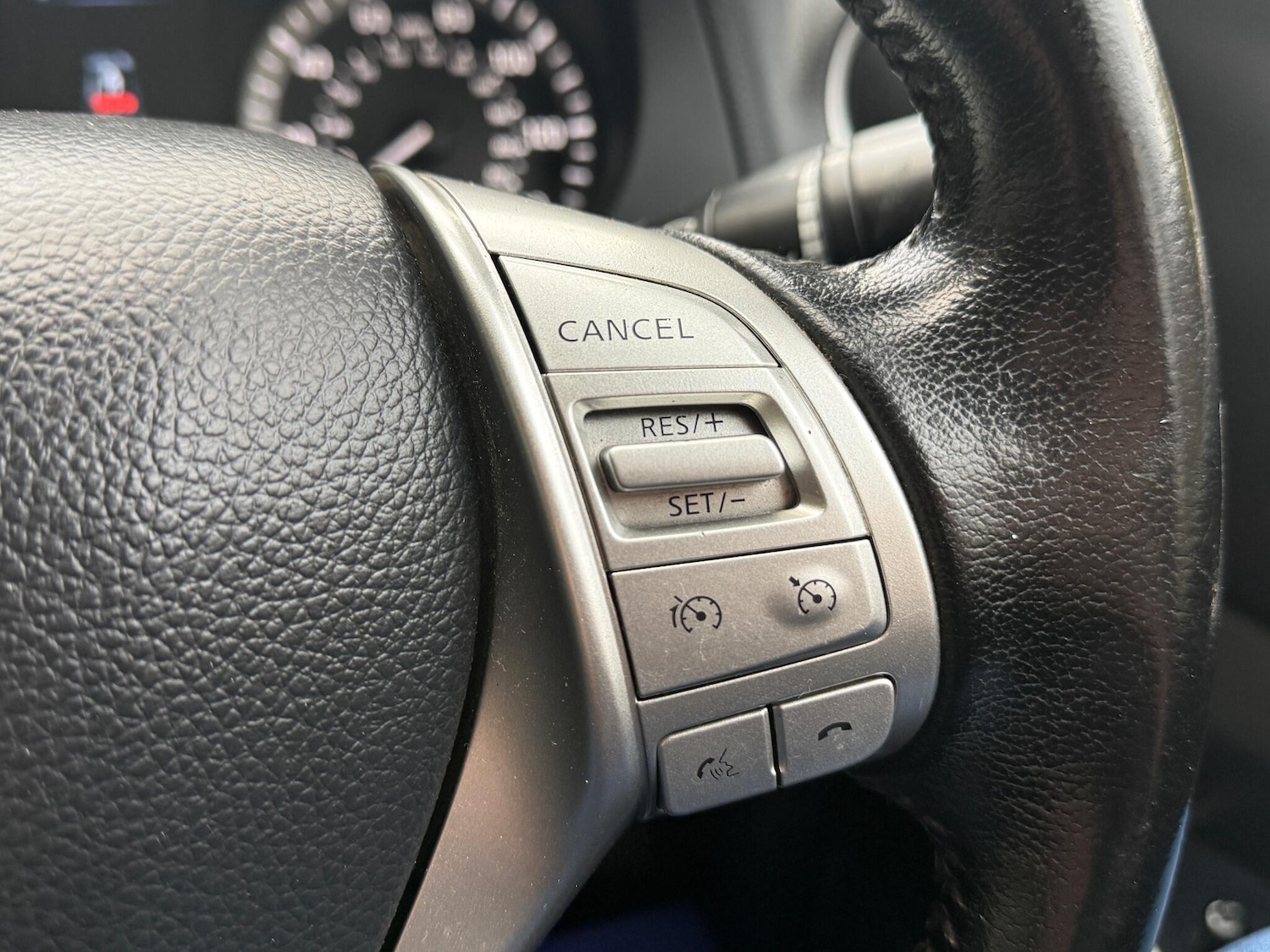 Used Nissan Navara 2018 for sale - 77174649: Photo 28