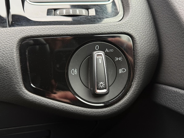 Used Volkswagen Golf 2019 for sale - 76238667: Photo 35