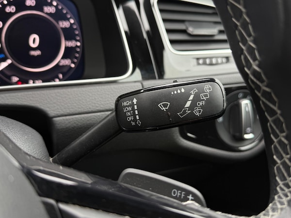 Used Volkswagen Golf 2019 for sale - 76238667: Photo 37