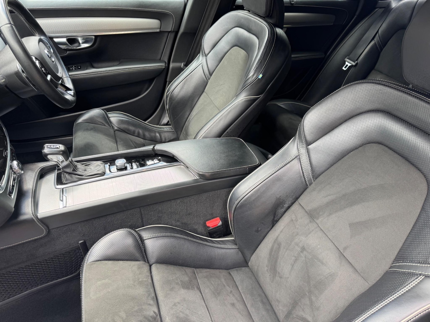 Used Volvo V90 2019 for sale - 77550325: Photo 11