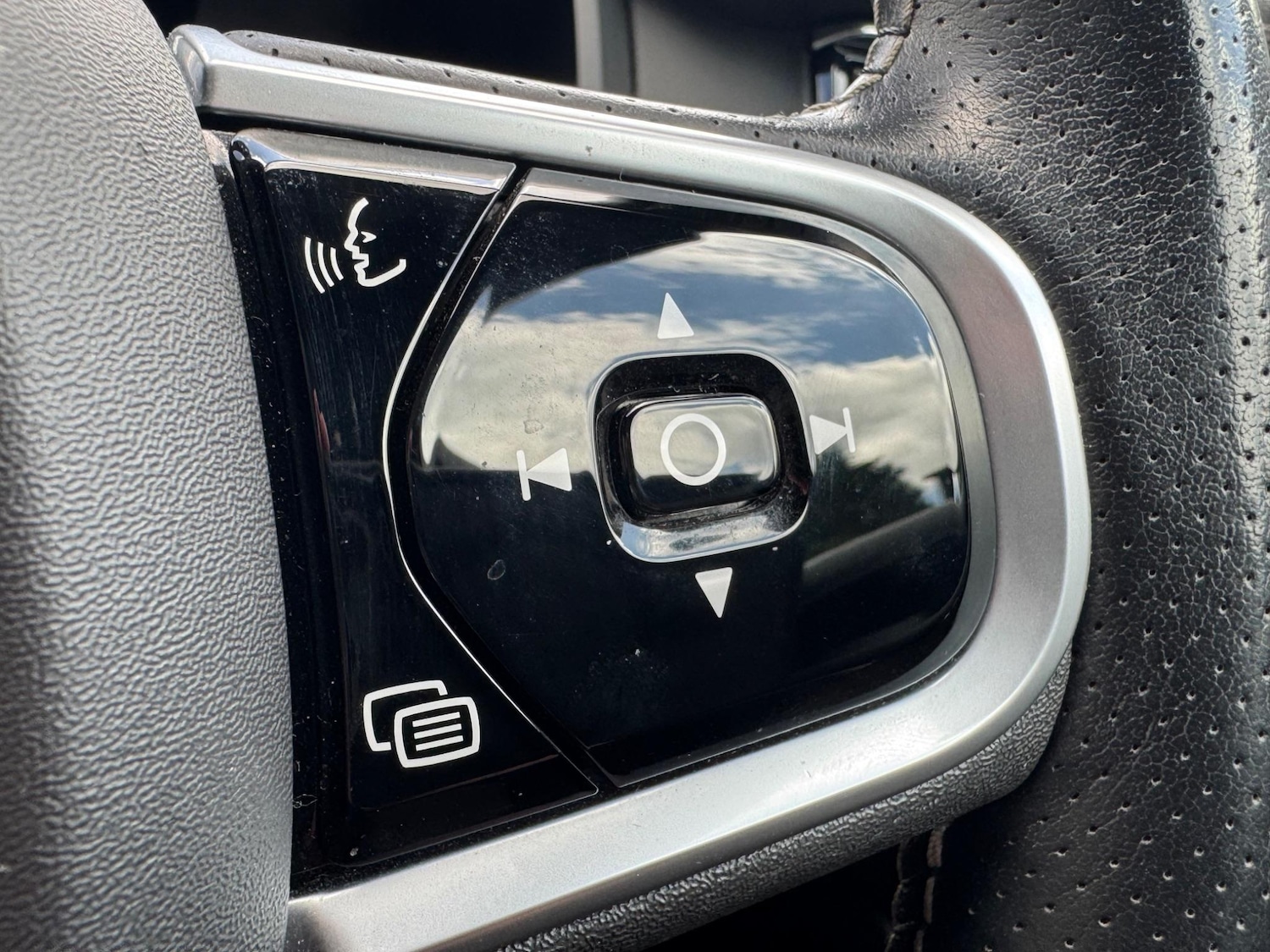 Used Volvo V90 2019 for sale - 77550325: Photo 26