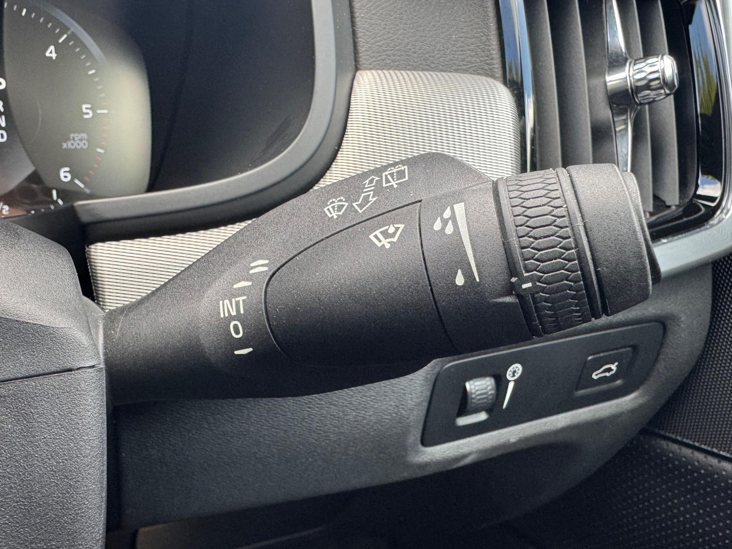 Used Volvo V90 2019 for sale - 77550325: Photo 27