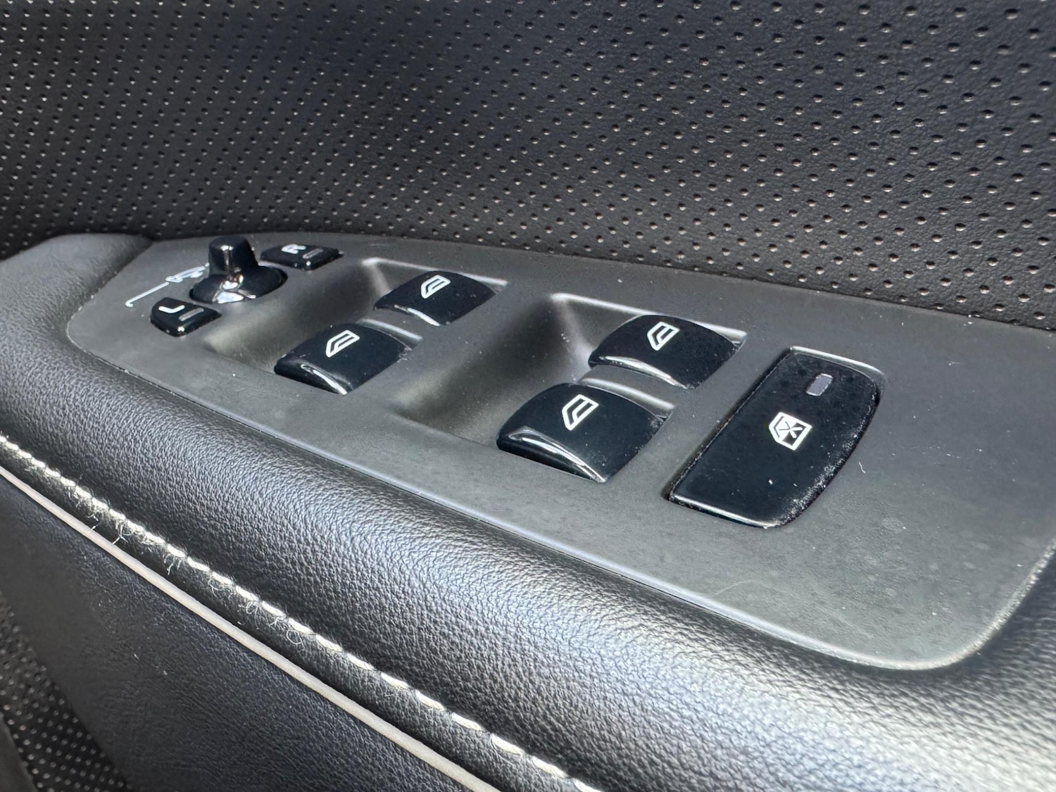 Used Volvo V90 2019 for sale - 77550325: Photo 37