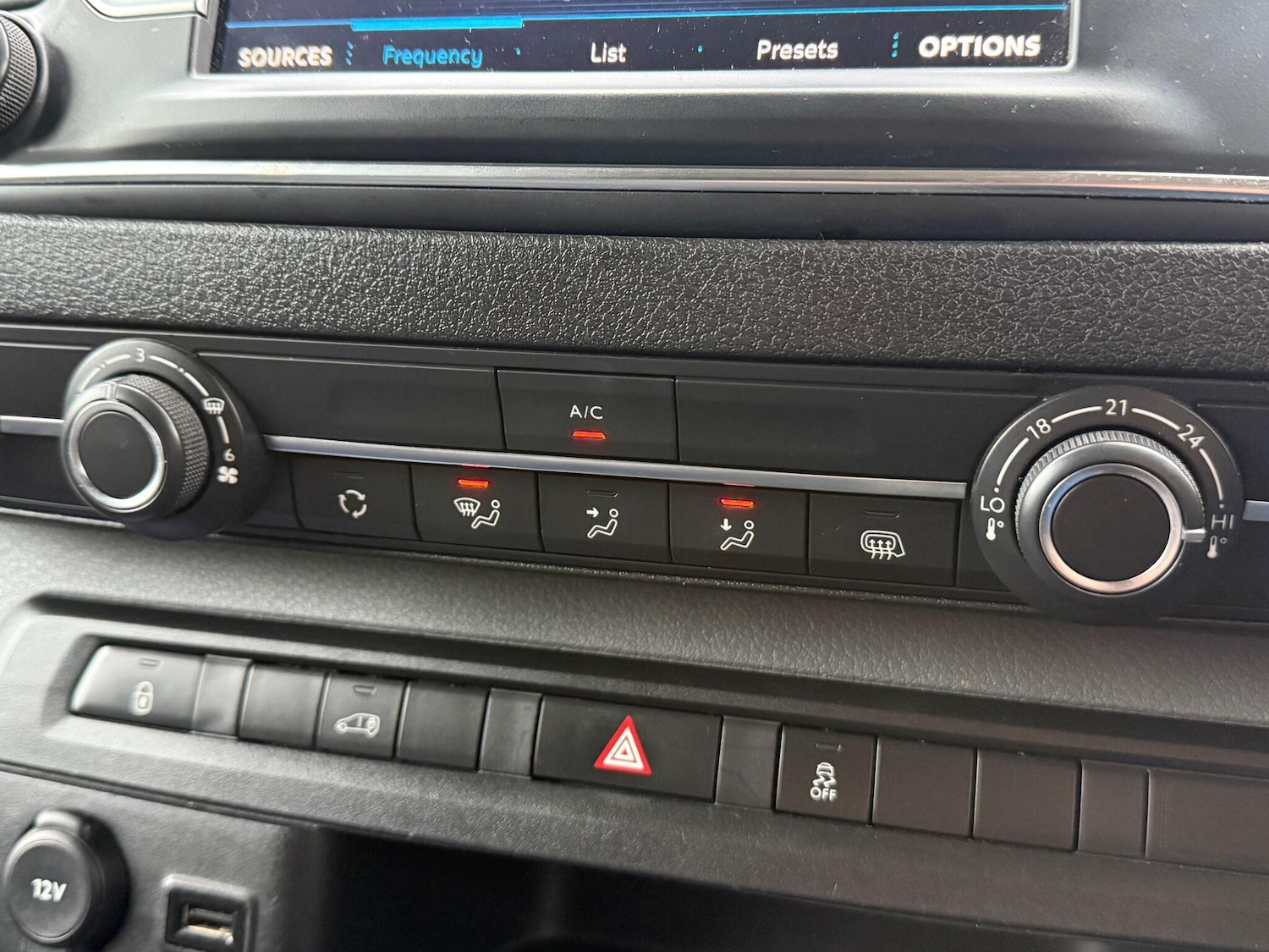 Used Peugeot Expert 2018 for sale - 77066413: Photo 24