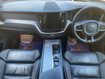 Used Volvo XC60 2020 for sale - 76026666: Photo 3