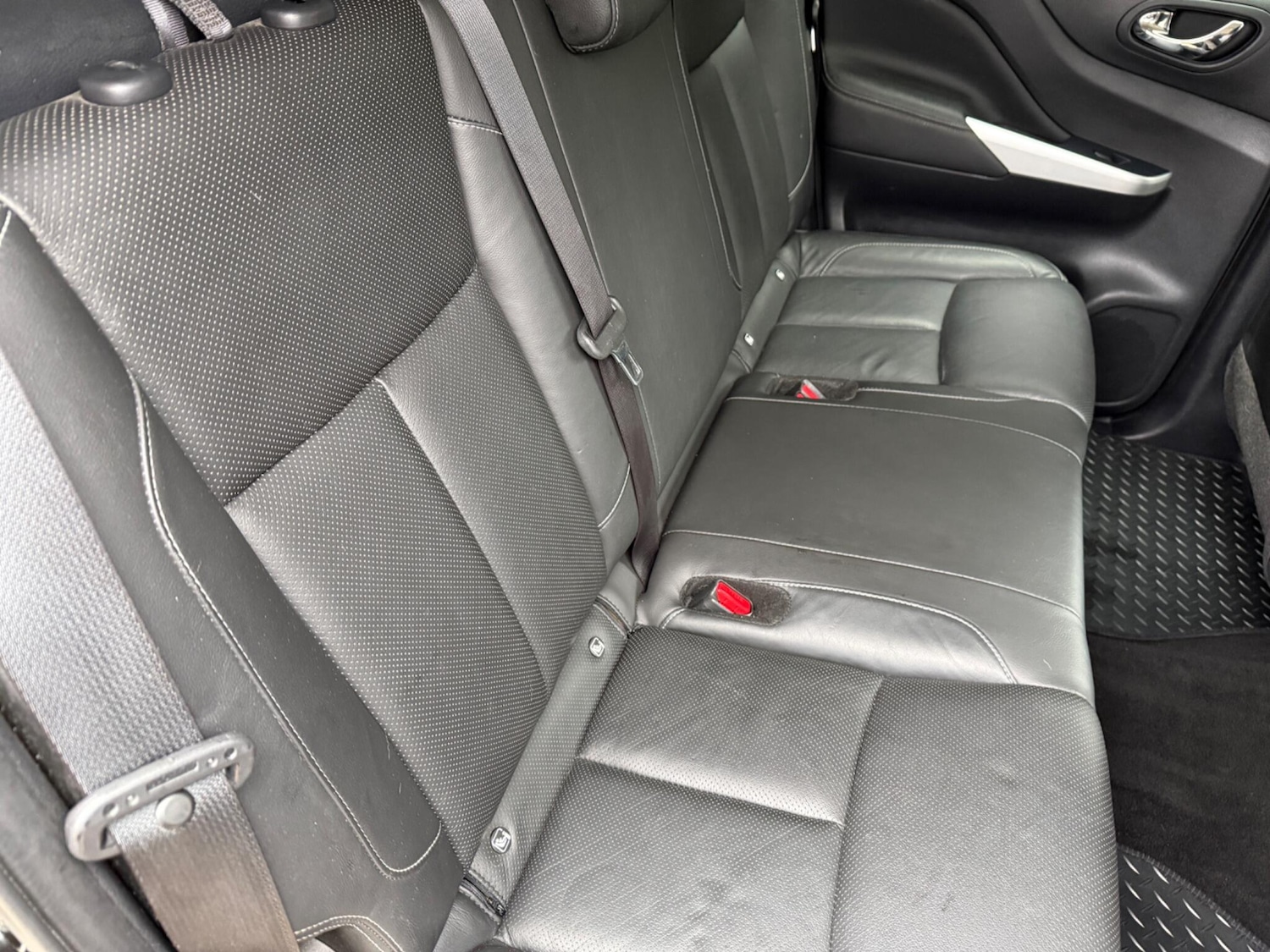 Used Nissan Navara 2020 for sale - 77291591: Photo 17