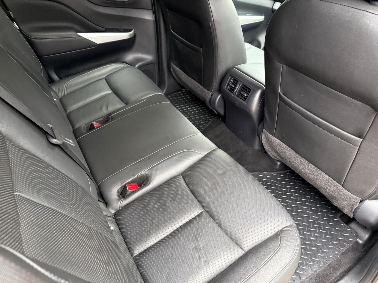 Used Nissan Navara 2020 for sale - 77291591: Photo 23