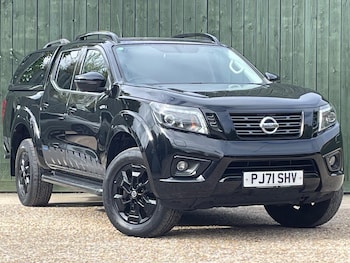 Nissan - Navara