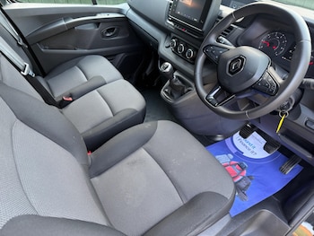 Used Renault Trafic 2023 for sale - 78072743: Photo