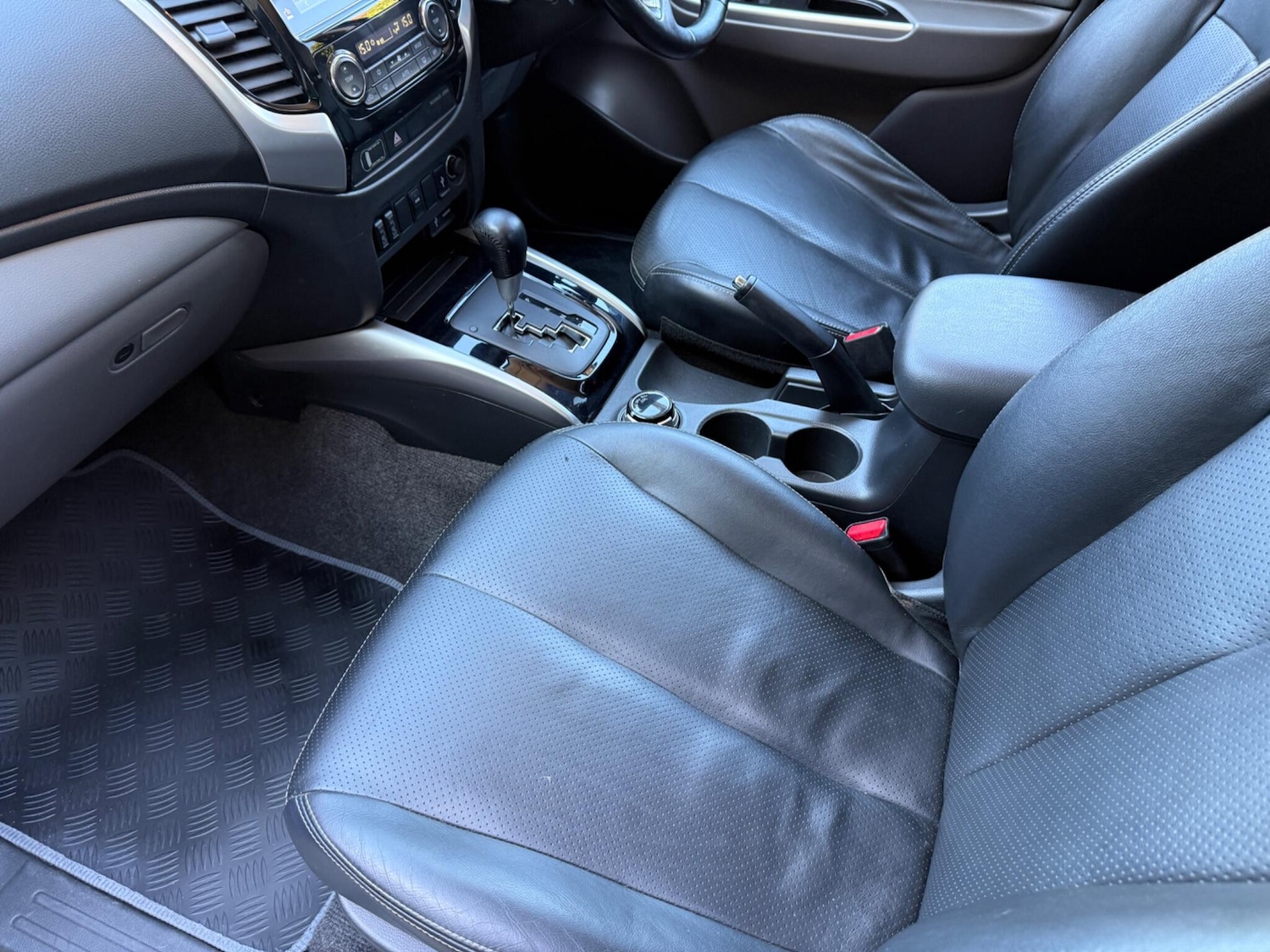 Used Mitsubishi L200 2019 for sale - 78157438: Photo 14