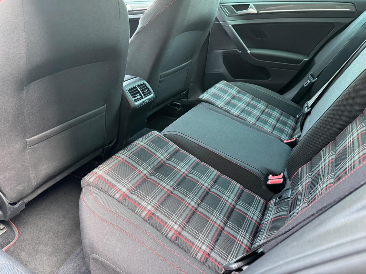 Used Volkswagen Golf 2017 for sale - 77994237: Photo 23