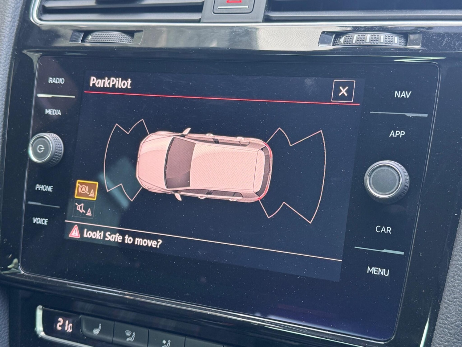 Used Volkswagen Golf 2017 for sale - 77994237: Photo 35