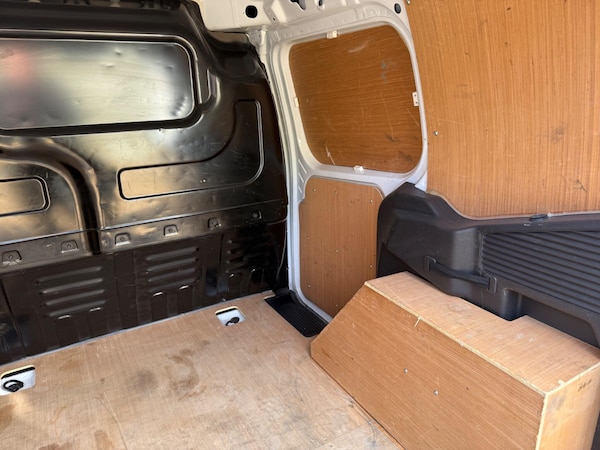 Used Ford Transit Courier 2021 for sale - 76175512: Photo 34