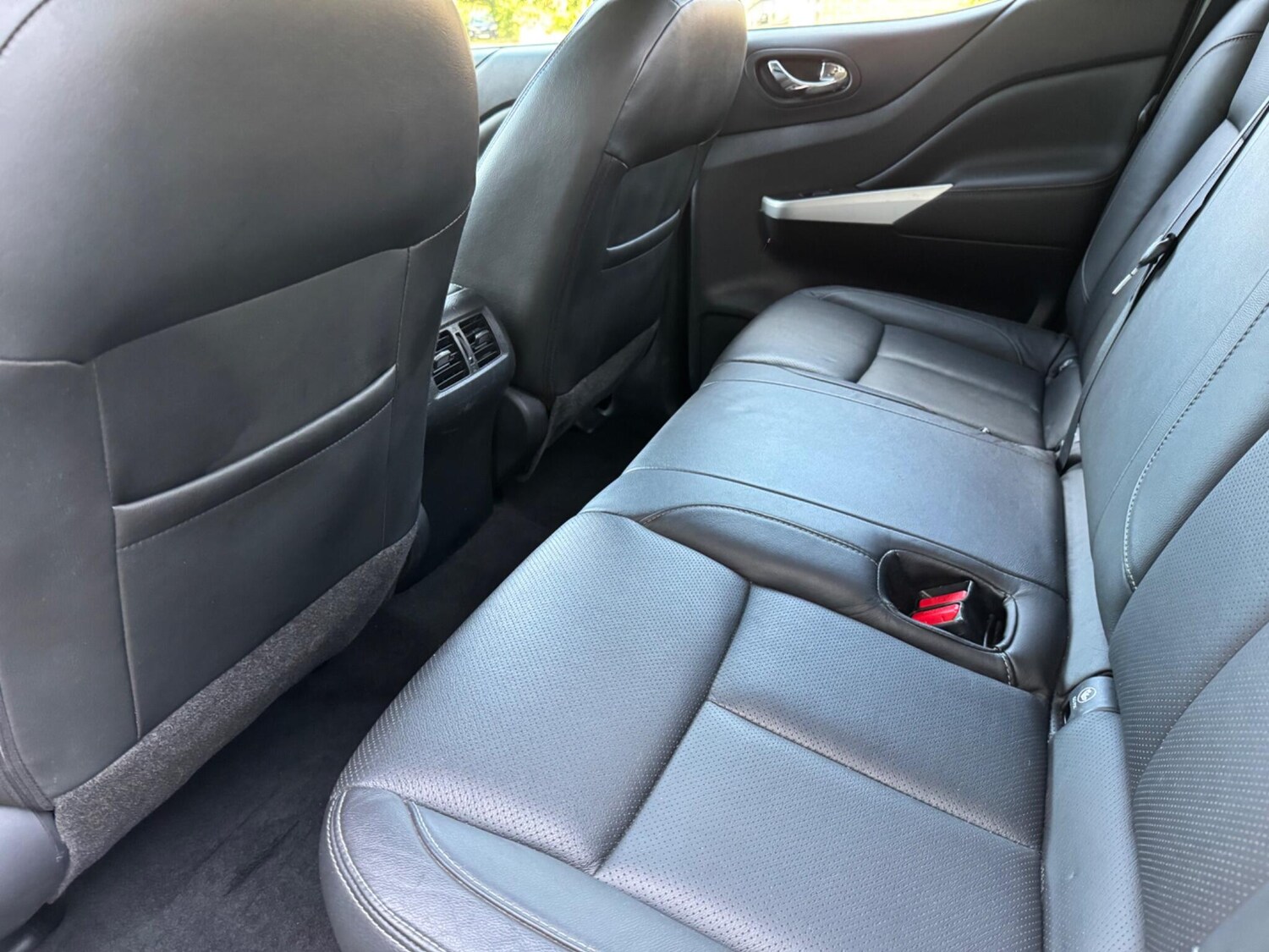 Used Nissan Navara 2017 for sale - 76060455: Photo 37