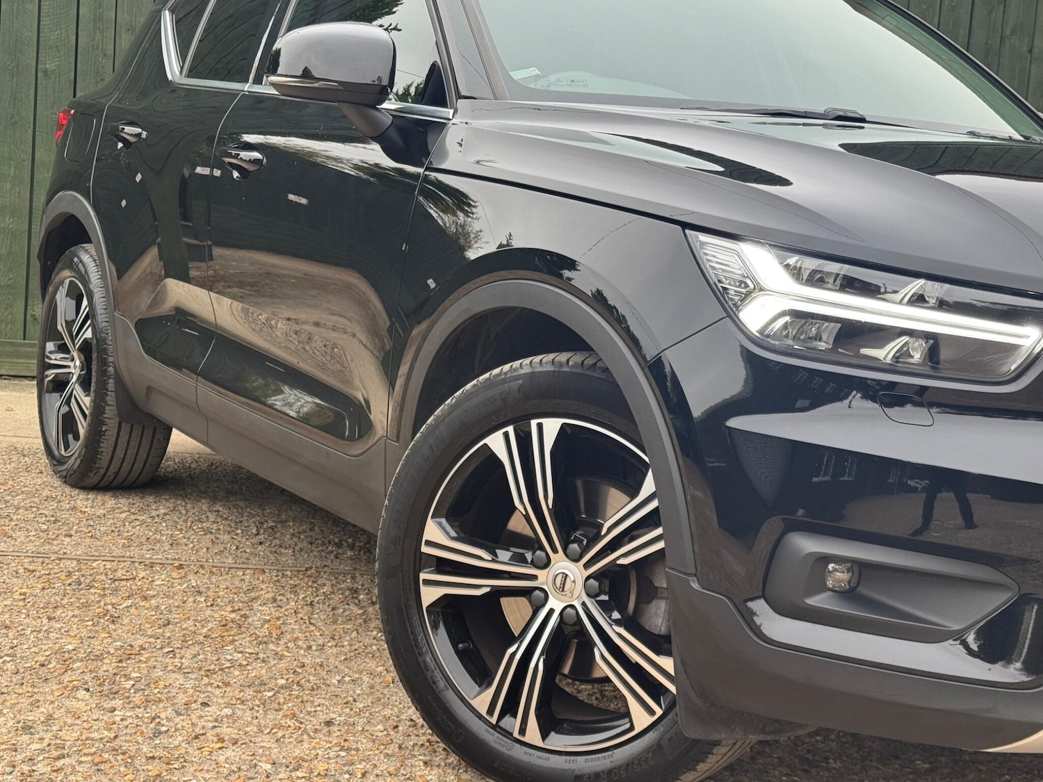 Used Volvo XC40 for sale - 76995631: Photo 15