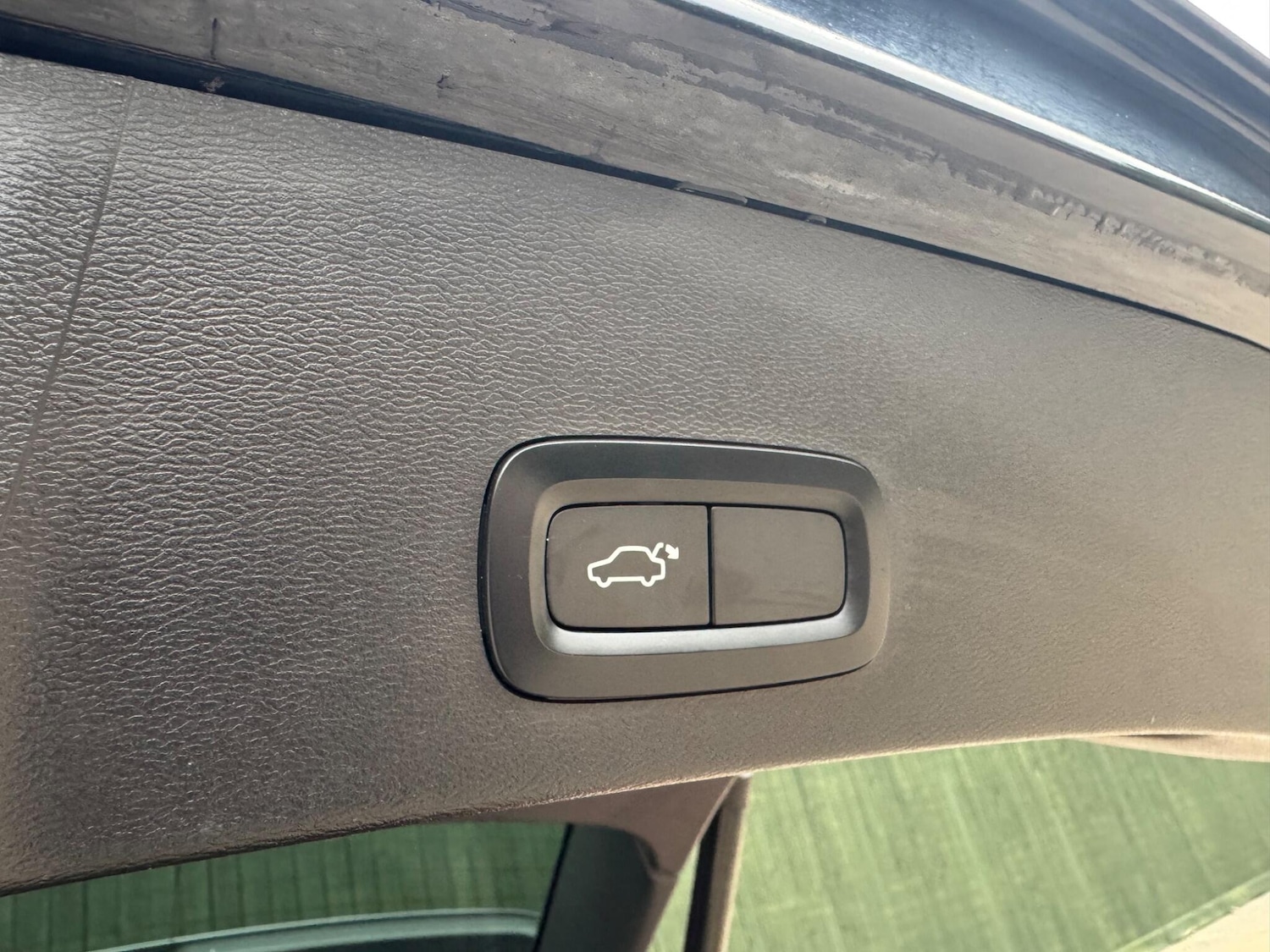 Used Volvo XC40 for sale - 76995631: Photo 22