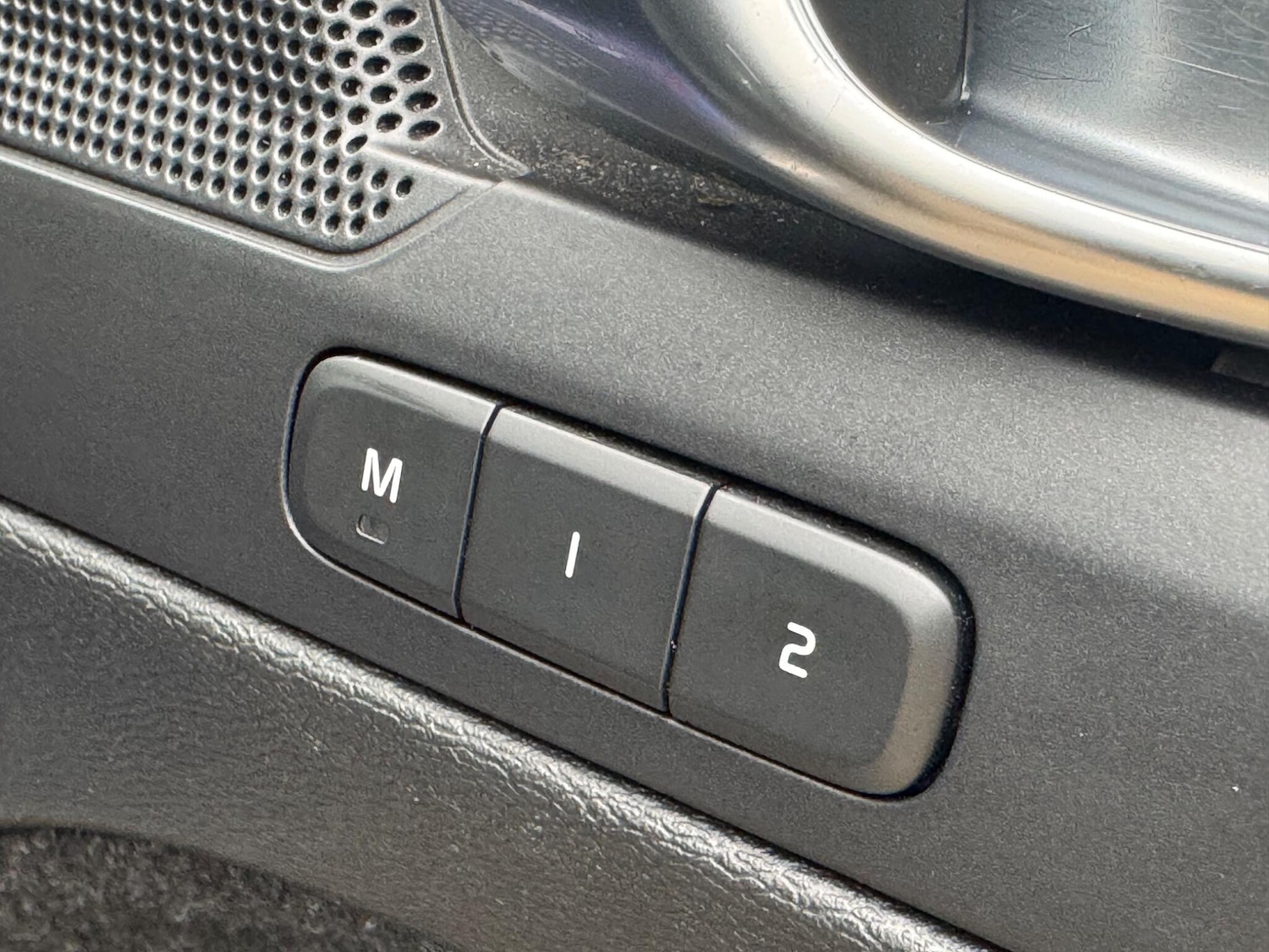 Used Volvo XC40 for sale - 76995631: Photo 24