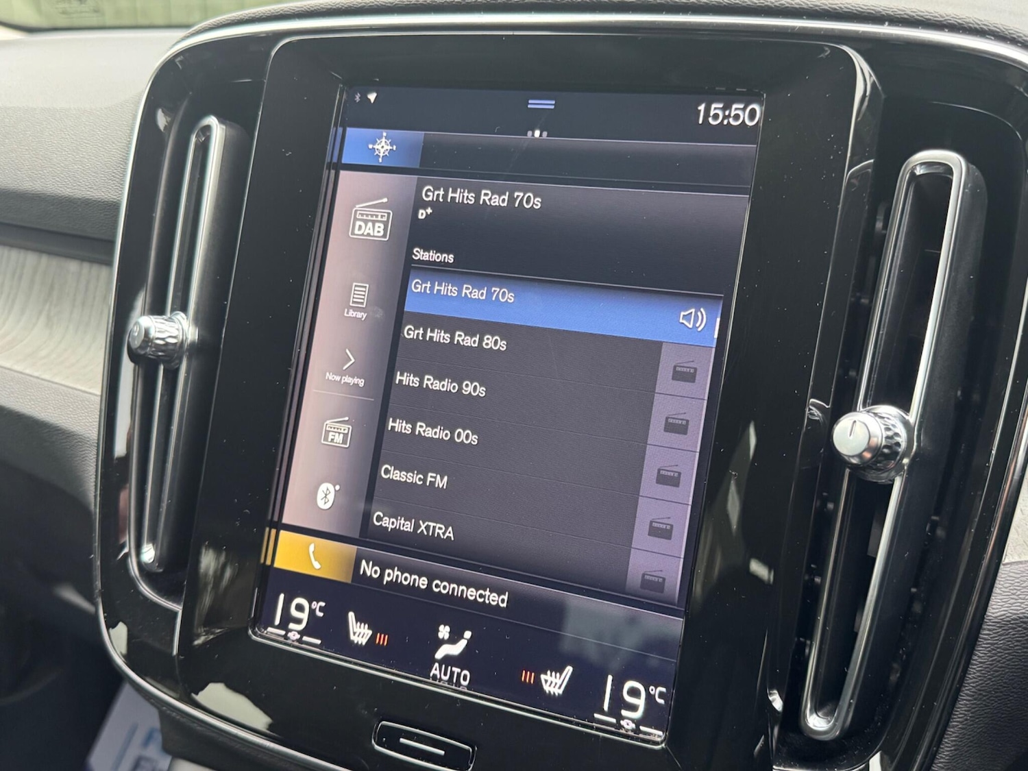 Used Volvo XC40 for sale - 76995631: Photo 25