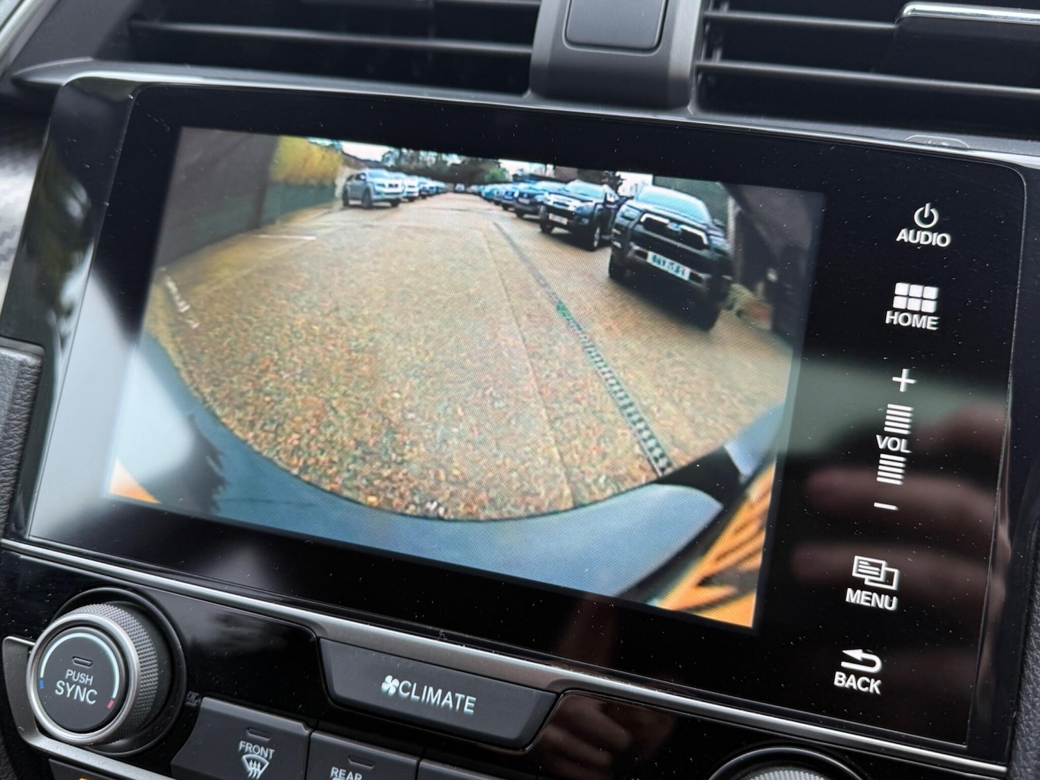 Used Honda Civic for sale - 76824744: Photo 4