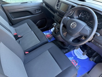 Used Vauxhall Vivaro 2023 for sale - 77723372: Photo