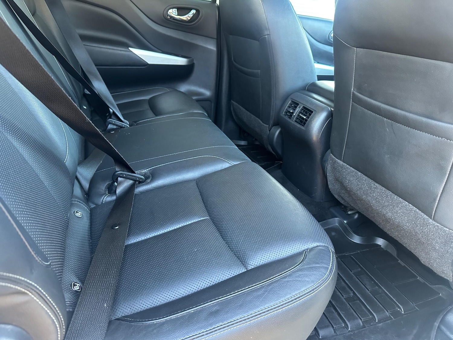 Used Nissan Navara 2019 for sale - 77016332: Photo 10