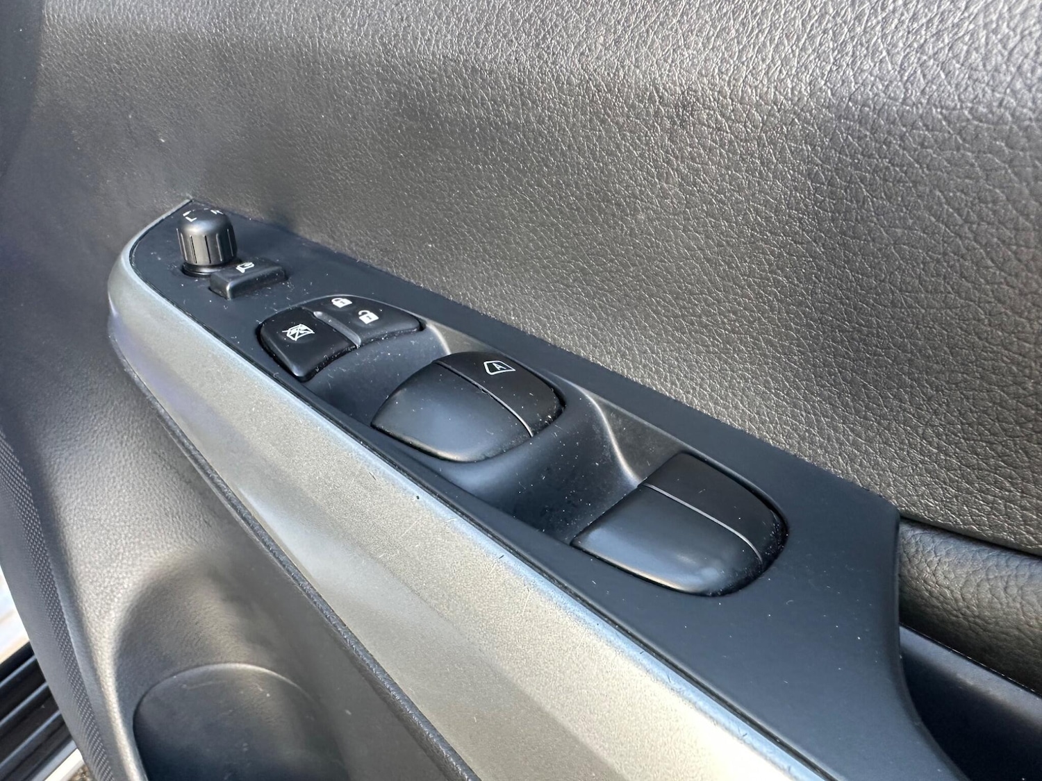 Used Nissan Navara 2019 for sale - 77016332: Photo 34