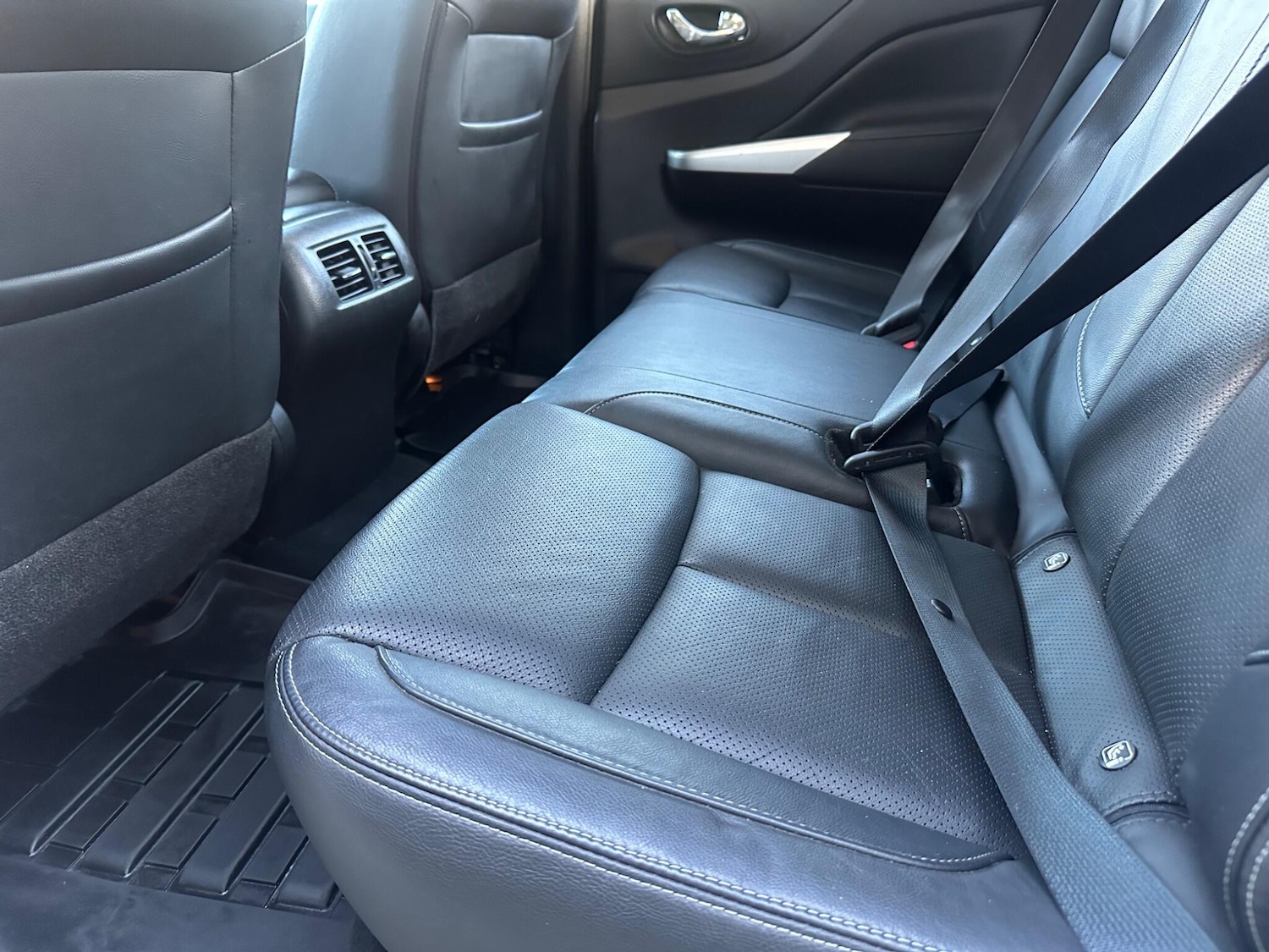 Used Nissan Navara 2019 for sale - 77016332: Photo 6