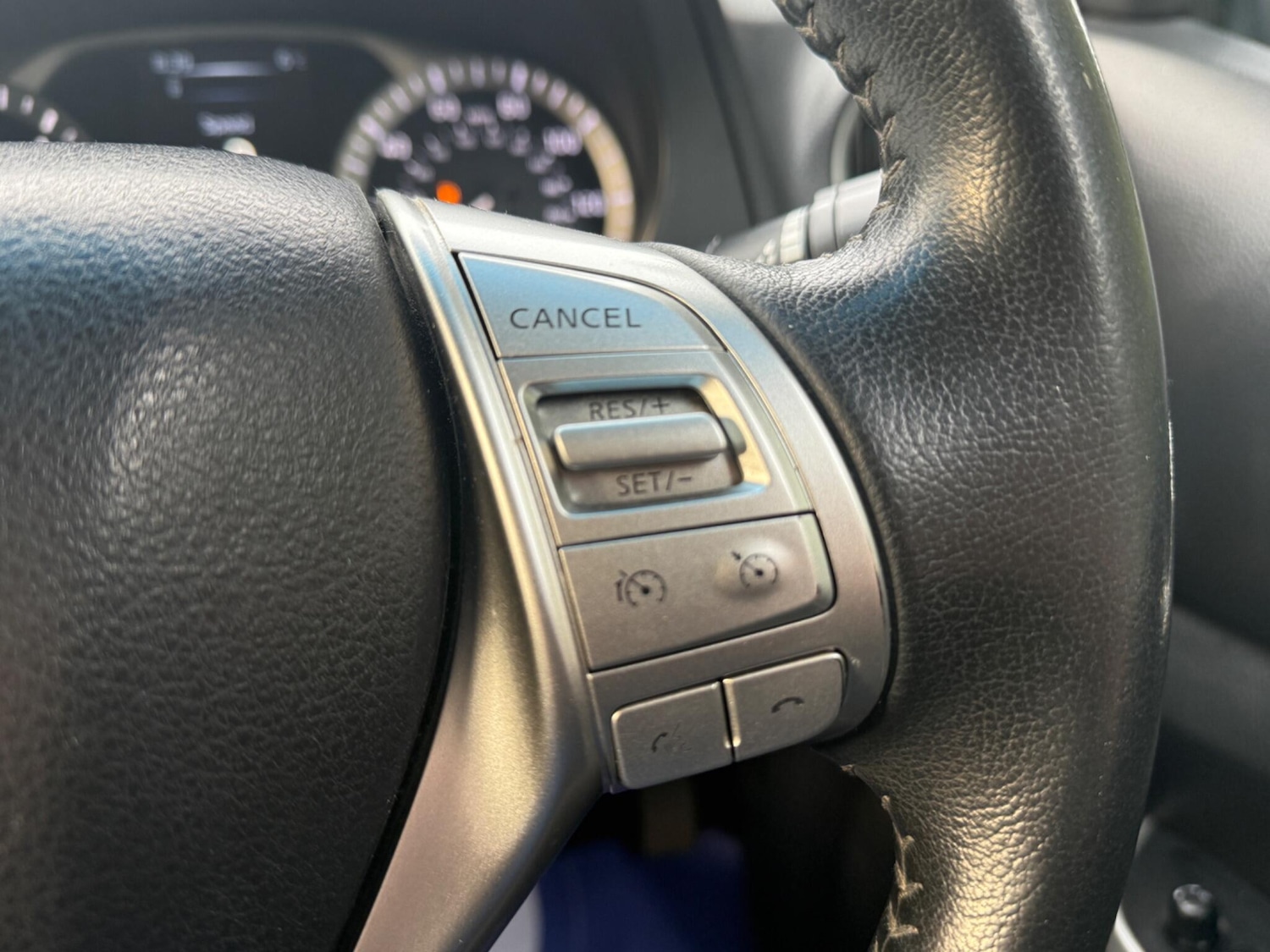 Used Nissan Navara 2018 for sale - 77625077: Photo 25