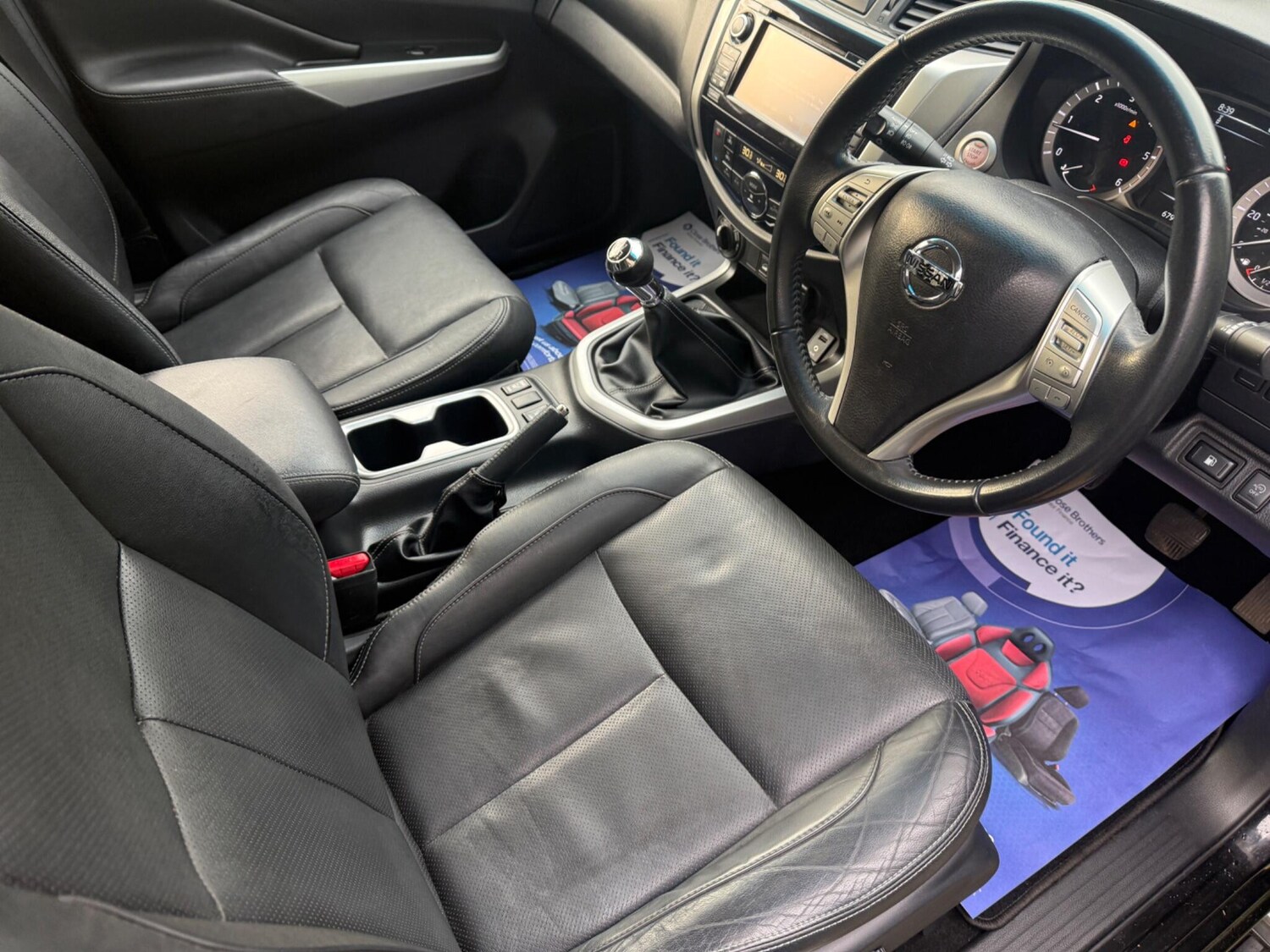 Used Nissan Navara 2018 for sale - 77625077: Photo 3