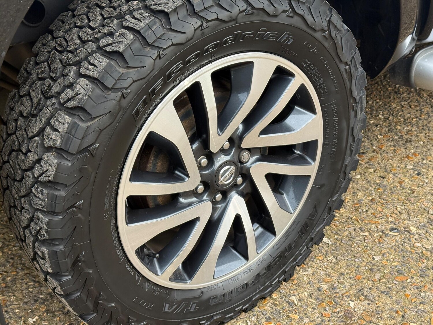 Used Nissan Navara 2018 for sale - 77625077: Photo 32