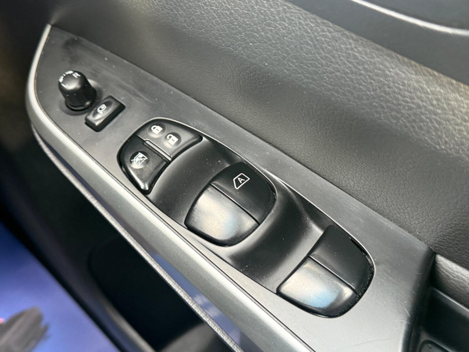 Used Nissan Navara 2018 for sale - 77625077: Photo 42