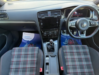 Used Volkswagen Golf 2019 for sale - 78600774: Photo