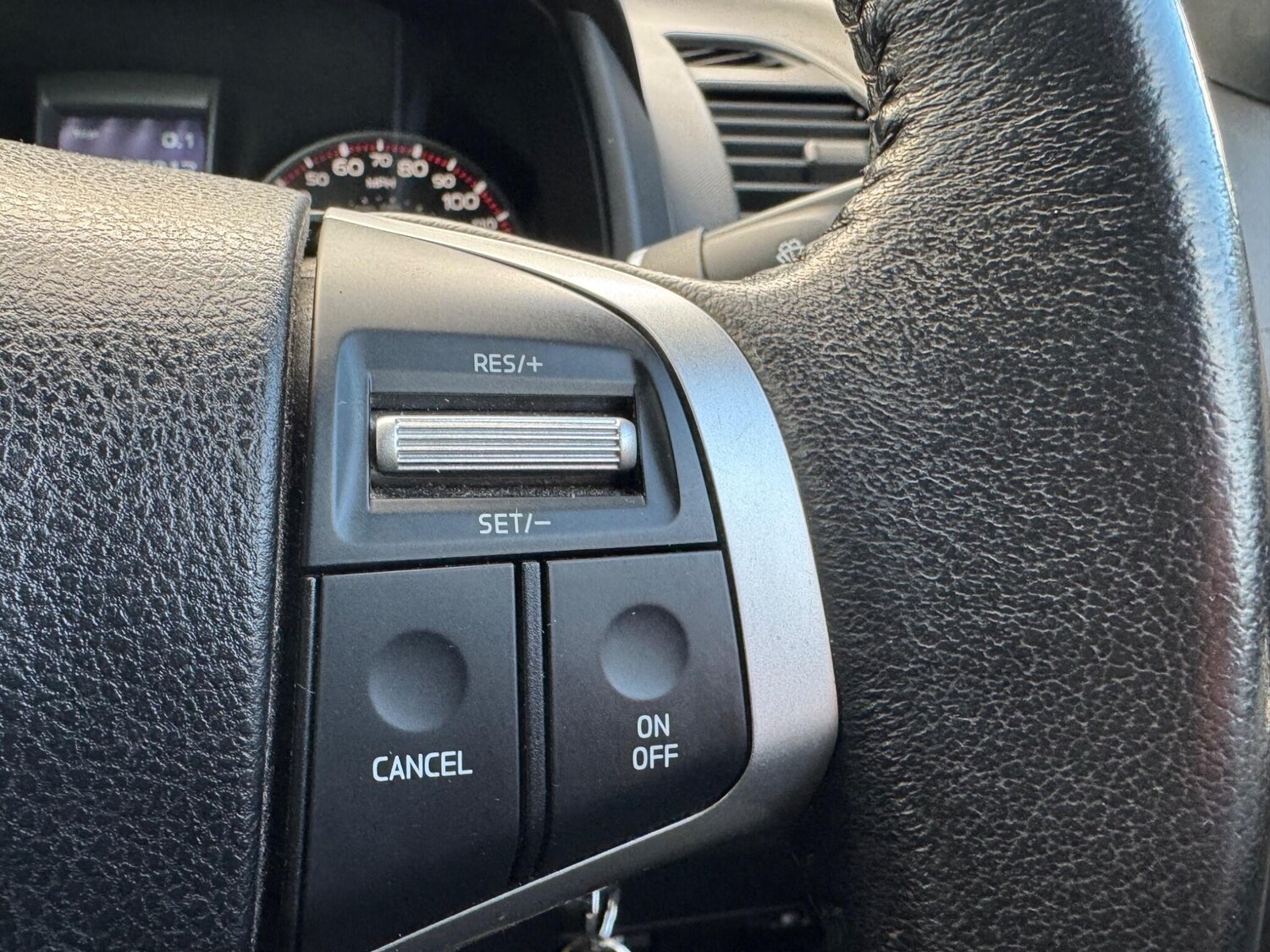 Used Isuzu D-Max 2017 for sale - 76780561: Photo 19