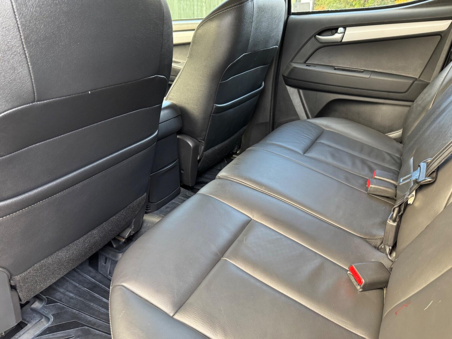 Used Isuzu D-Max 2017 for sale - 76780561: Photo 37