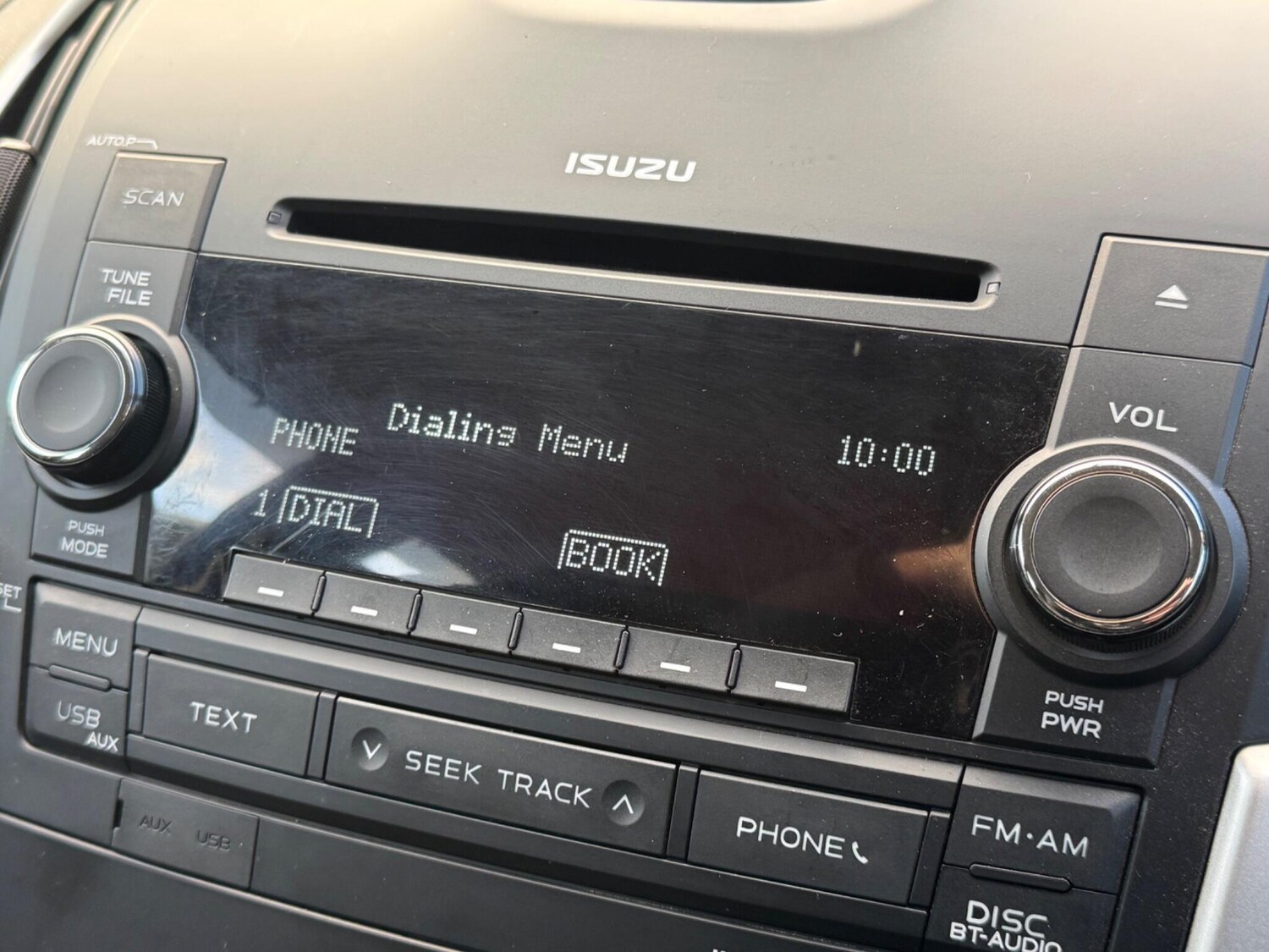 Used Isuzu D-Max 2017 for sale - 76780561: Photo 38