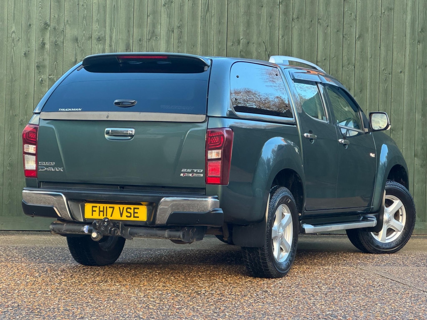 Used Isuzu D-Max 2017 for sale - 76780561: Photo 4