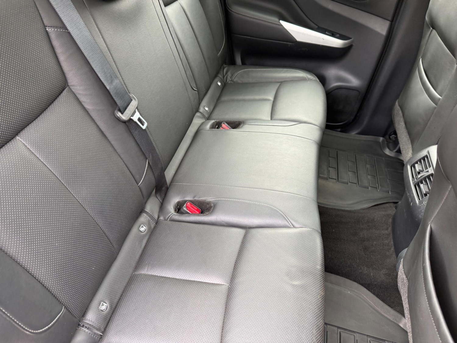 Used Nissan Navara 2018 for sale - 78086203: Photo 18