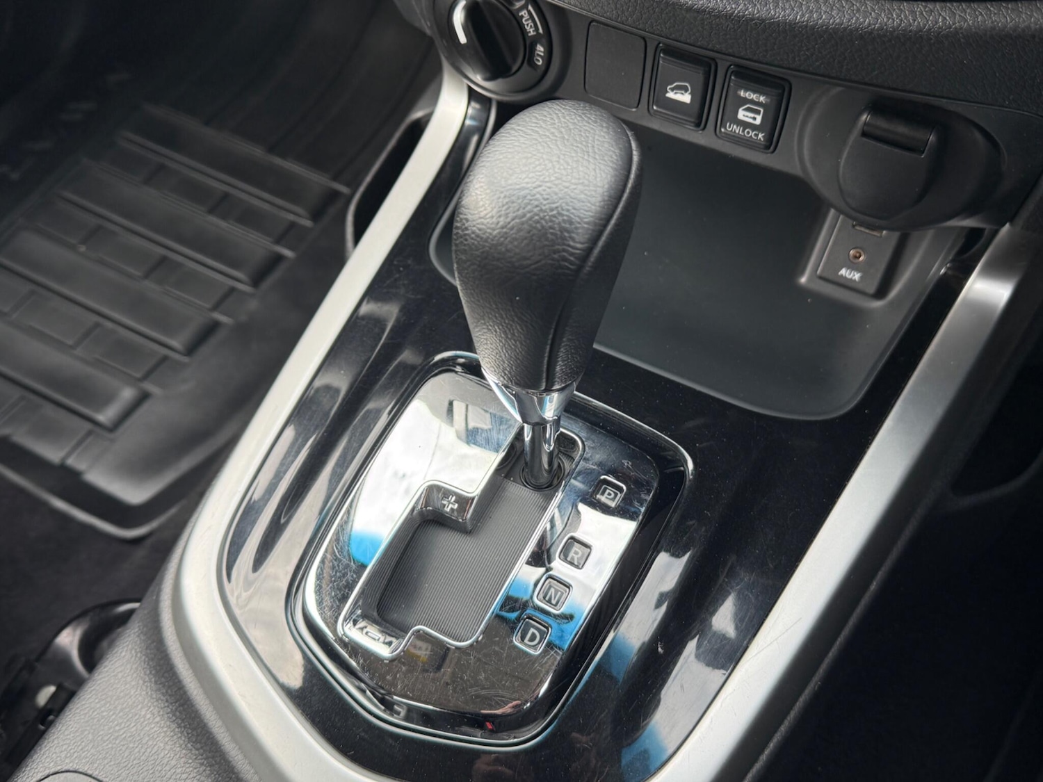 Used Nissan Navara 2018 for sale - 78086203: Photo 37