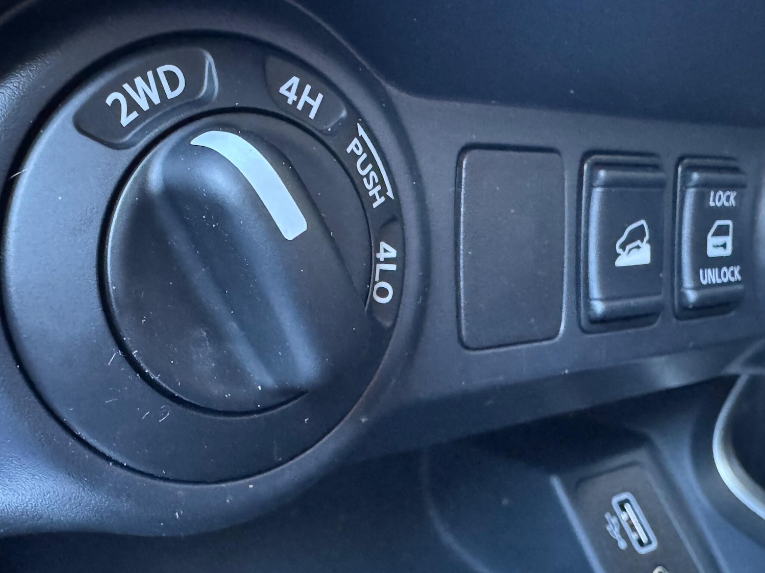 Used Nissan Navara 2021 for sale - 76349592: Photo 25