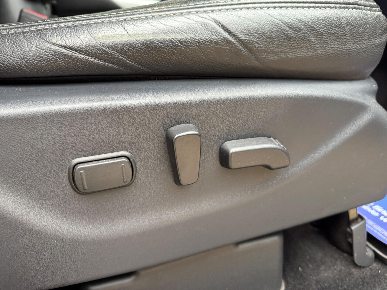 Used Nissan Navara 2020 for sale - 76824771: Photo 24