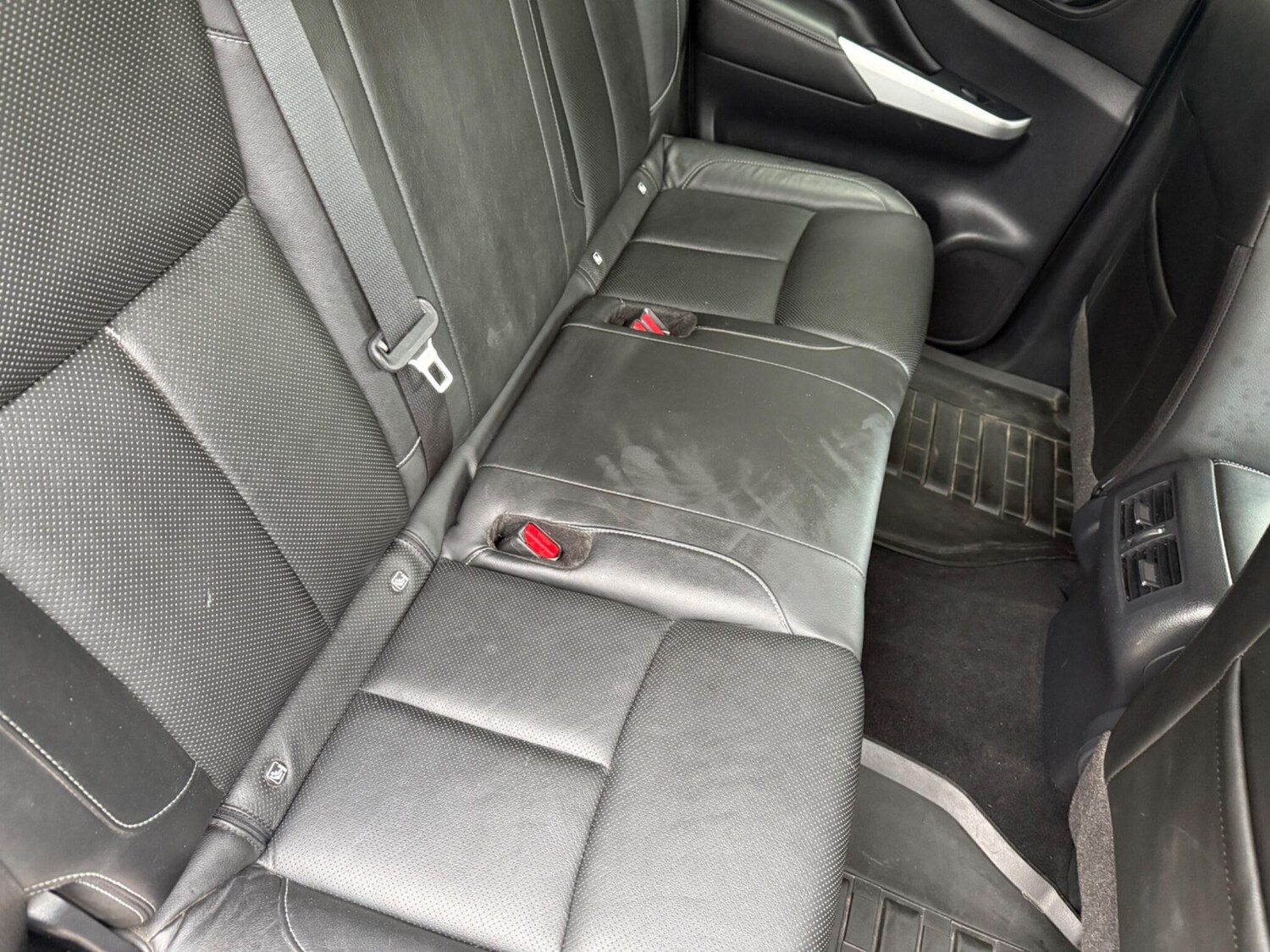 Used Nissan Navara 2020 for sale - 76824771: Photo 41