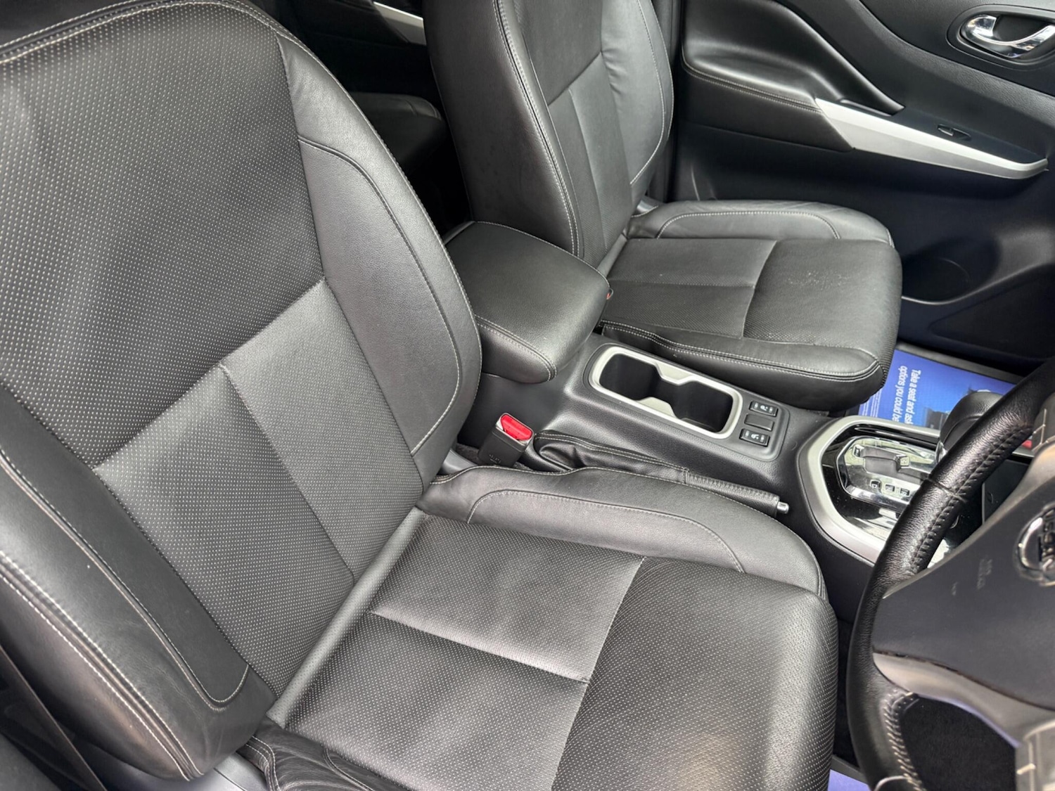 Used Nissan Navara 2020 for sale - 76824771: Photo 7