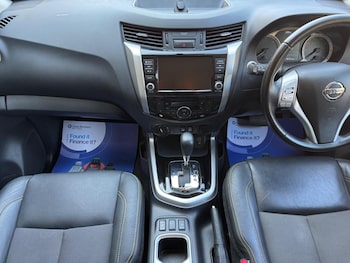 Used Nissan Navara 2020 for sale - 79337053: Photo