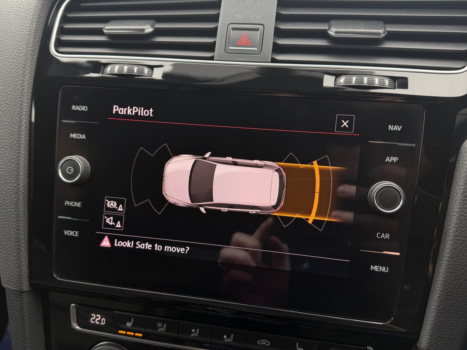 Used Volkswagen Golf 2017 for sale - 77633110: Photo 12